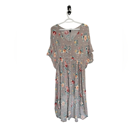 Torrid Tunic Style Blouse Flowy Floral Girlie Size 2X Spring Babydoll HiLow Hem - Picture 5 of 8